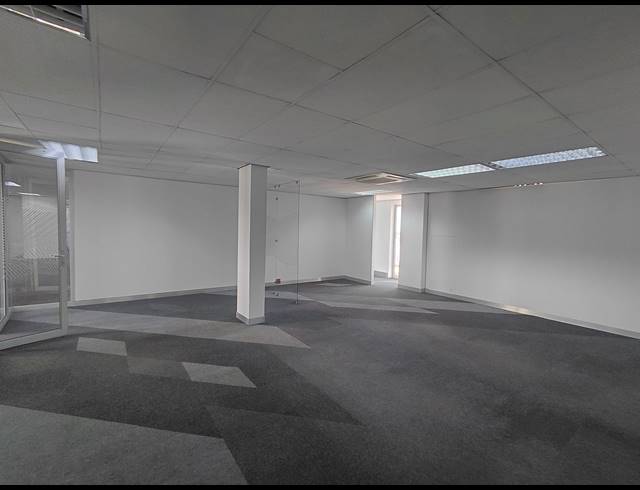 2,415M² OFFICE TO LET IN BRYANSTON